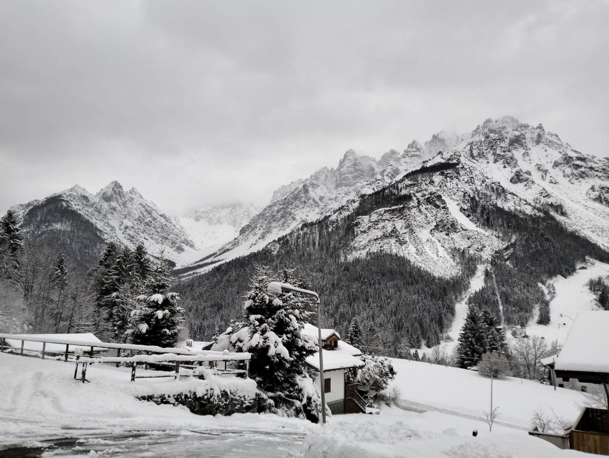 Ferienwohnung Vista Mozzafiato Sulle Dolomiti Friulane Forni di Sopra Exterior foto